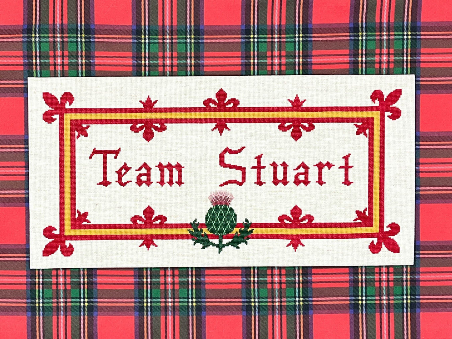 Team Stuart Cross Stitch Pattern (large) | PDF Instant Download | Gift for Lovers of History, Royal Family & Scotland | Thistle, Heraldry