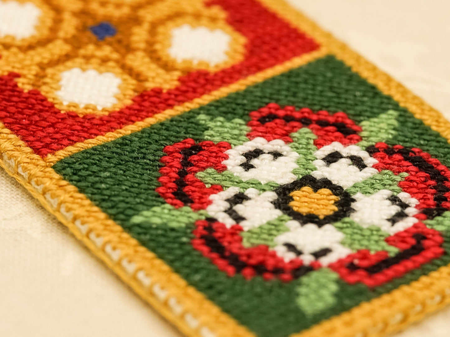 Henry VIII Bookmark Cross Stitch Pattern | PDF Instant Download | Gift for Lovers of History, Royal Family & Tudor Monarchs | Tudor Rose