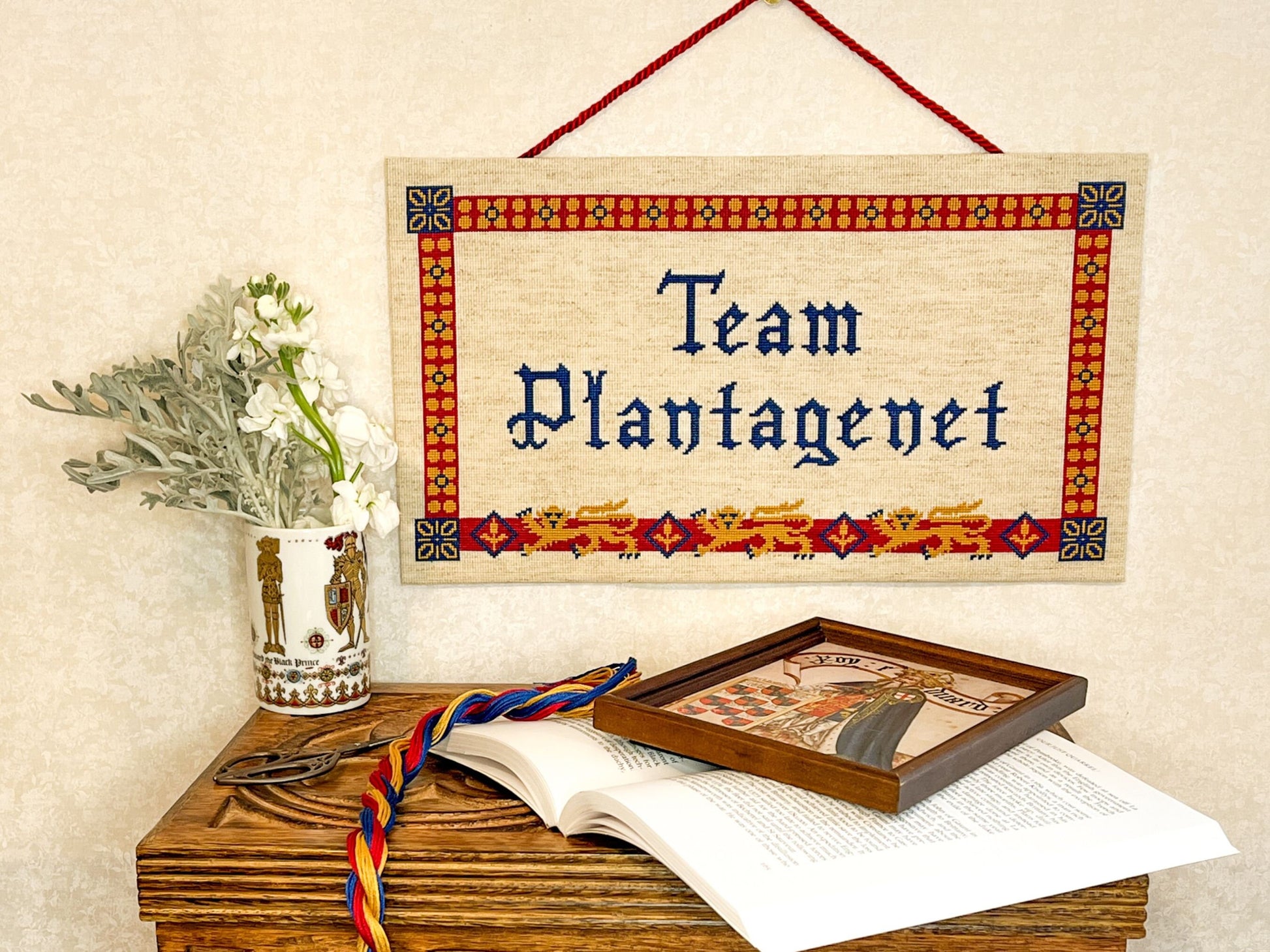 Team Plantagenet Cross Stitch Pattern (large) | PDF Instant Download | Gift for Lovers of History, Royal Family & Medieval Heraldry