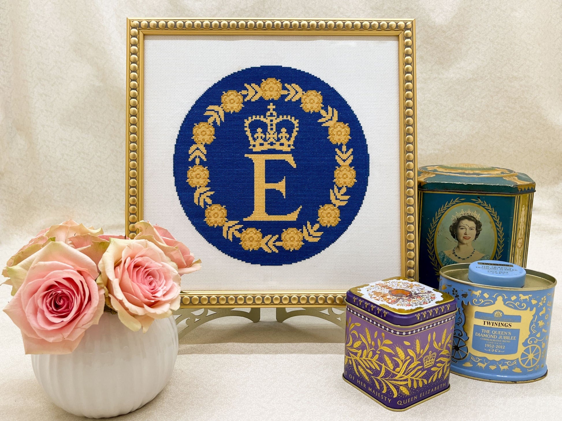 Elizabeth II Cross Stitch Pattern: Queen’s Personal Flag | PDF Instant Download | Gift for Fans of History, Windsor Family & Royal Heraldry