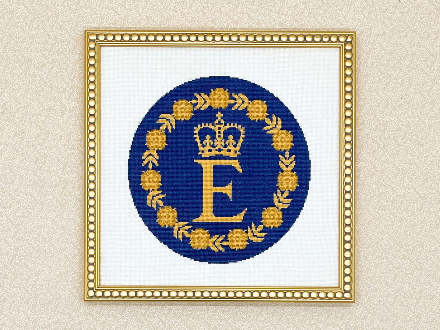 Elizabeth II Cross Stitch Pattern: Queen’s Personal Flag | PDF Instant Download | Gift for Fans of History, Windsor Family & Royal Heraldry