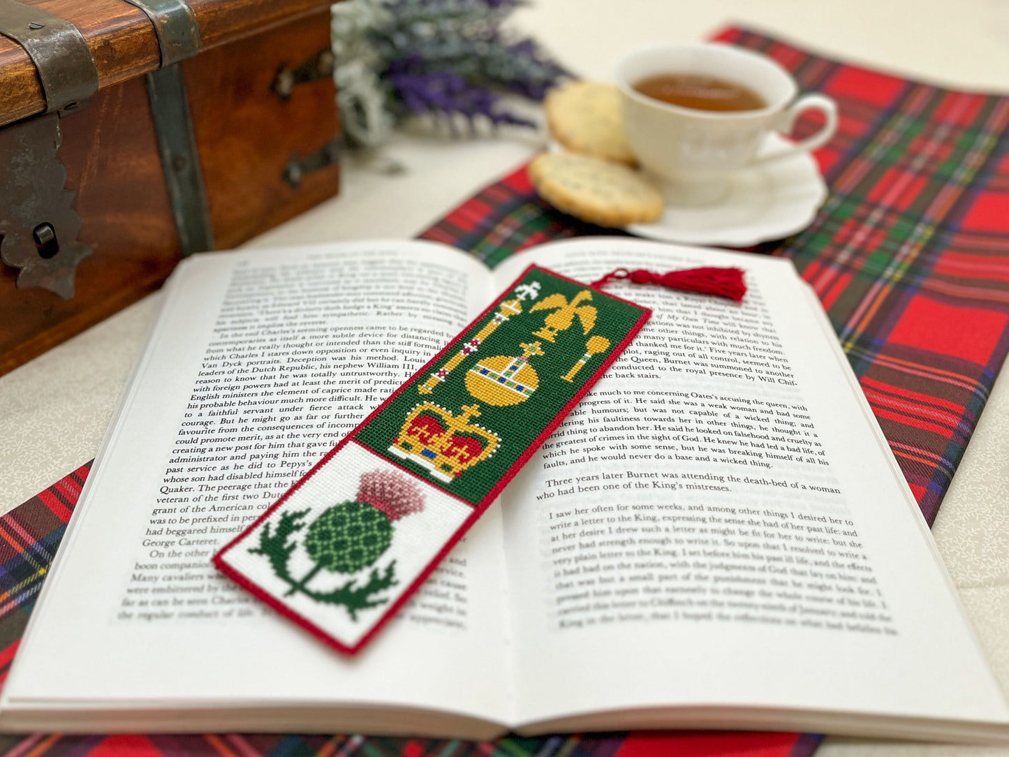 House of Stuart Bookmark Cross Stitch Pattern | PDF Instant Download | Gift for Lovers of History, Royal Family & Scotland | Thistle