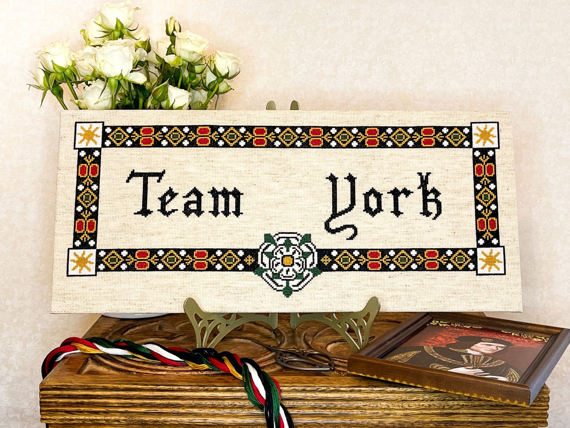 Team York Cross Stitch Pattern (large) | PDF Instant Download | Gift for Lovers of History, Royal Family & Medieval Heraldry | Richard III