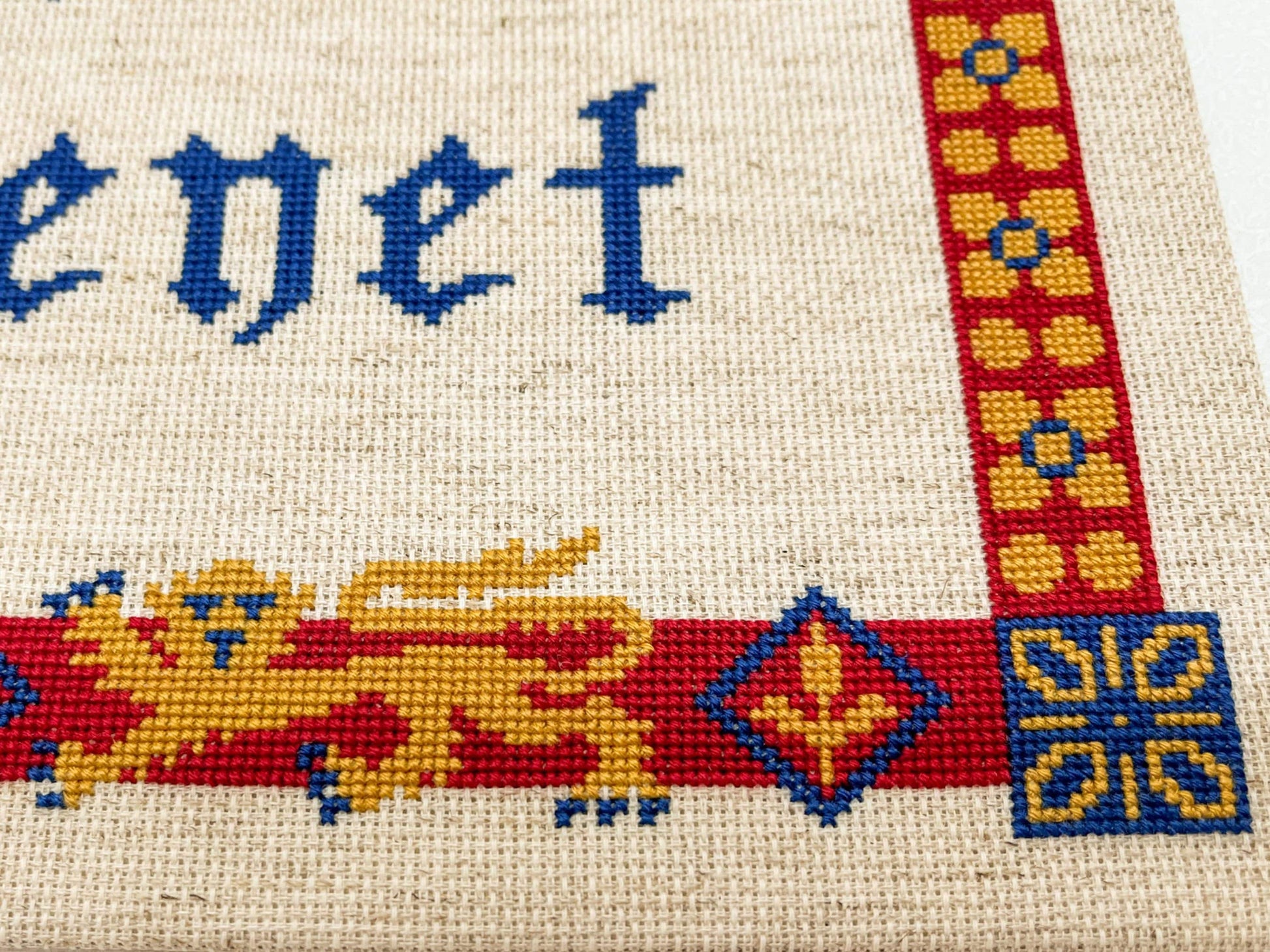Team Plantagenet Cross Stitch Pattern (large) | PDF Instant Download | Gift for Lovers of History, Royal Family & Medieval Heraldry