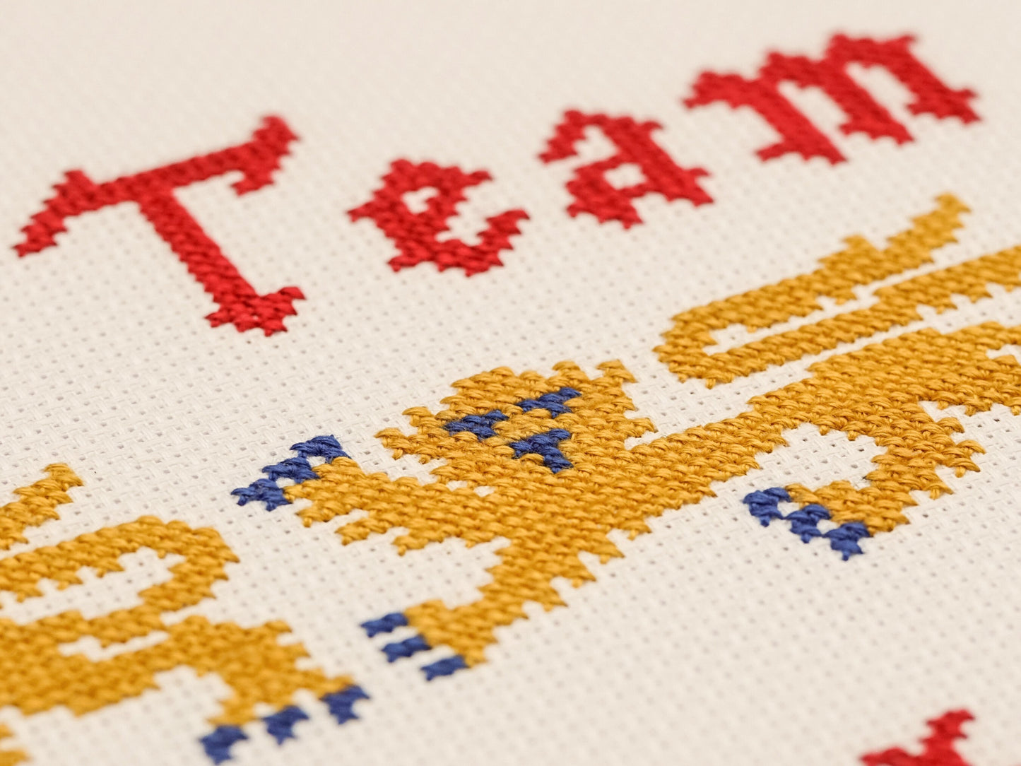 Team Plantagenet Cross Stitch Pattern (small) | PDF Instant Download | Gift for Lovers of History, Royal Family & Medieval Heraldry