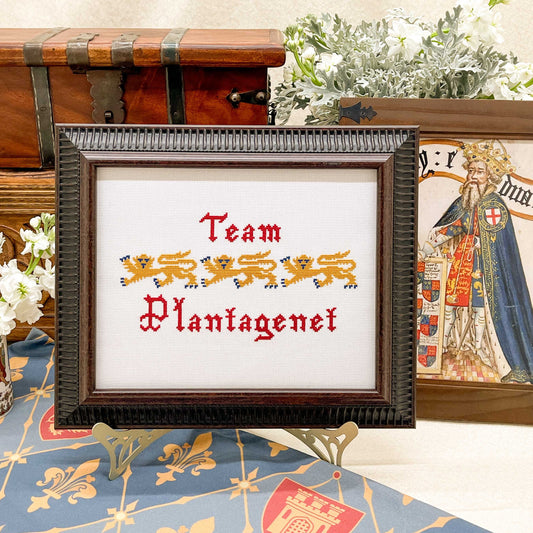 Team Plantagenet Cross Stitch Pattern (small) | PDF Instant Download | Gift for Lovers of History, Royal Family & Medieval Heraldry