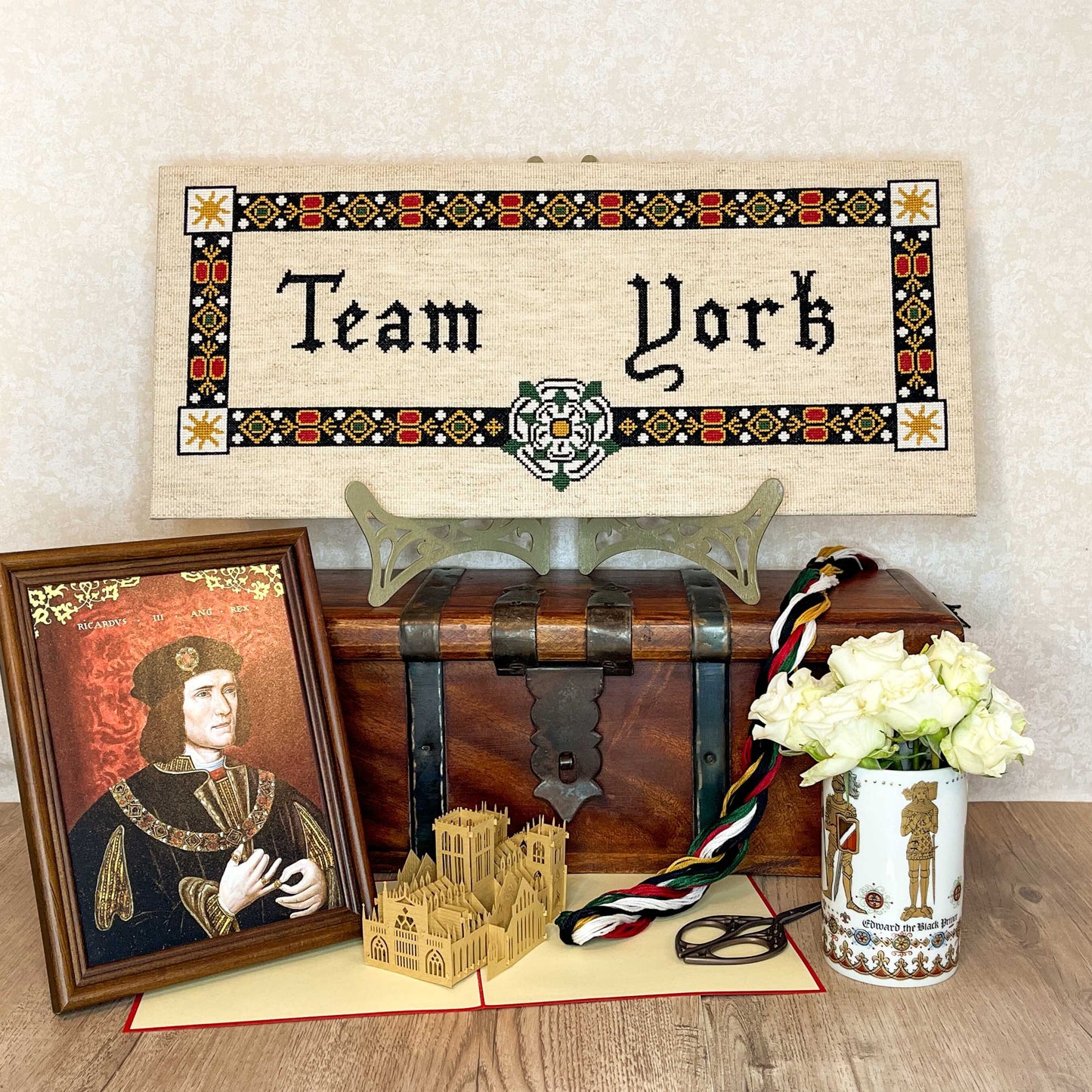 Team York Cross Stitch Pattern (large) | PDF Instant Download | Gift for Lovers of History, Royal Family & Medieval Heraldry | Richard III